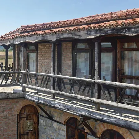 Four-bedroom Holiday In Сasa de vacaciones Osenovo