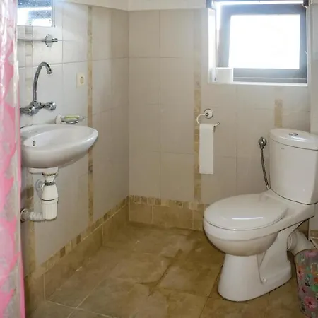 Сasa de vacaciones Four-bedroom Holiday In Osenovo