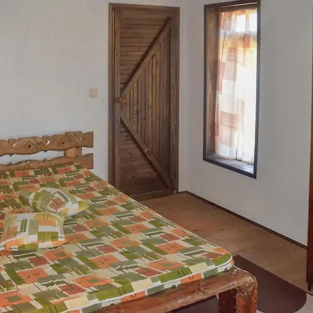 Four-bedroom Holiday In Сasa de vacaciones Osenovo