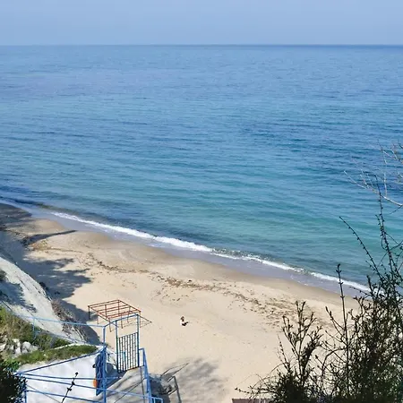 Сasa de vacaciones Four-bedroom Holiday In Osenovo